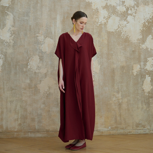 立体裁剪极简风F52气质显瘦复古文艺袍子宽松超长大码 度假连衣裙