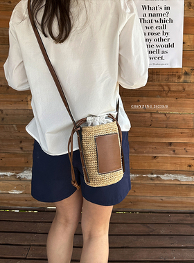 cosy zing 包包女2023法式复古斜跨水桶包海边度假草编织沙滩包