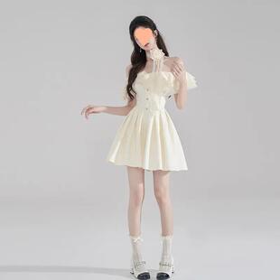 高级感收腰露肩a字裙甜美公主裙子 一字肩荷叶边白色连衣裙女夏季