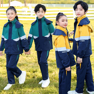 校服活里活面新款 幼儿园小学生秋冬季 冲锋衣班服初高中生毕业服