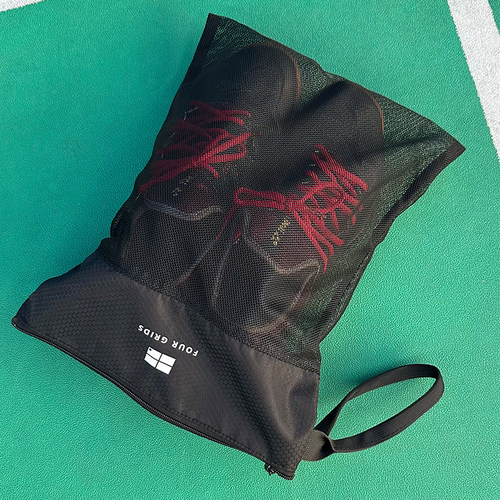 四个格子运动鞋袋通风防潮防臭