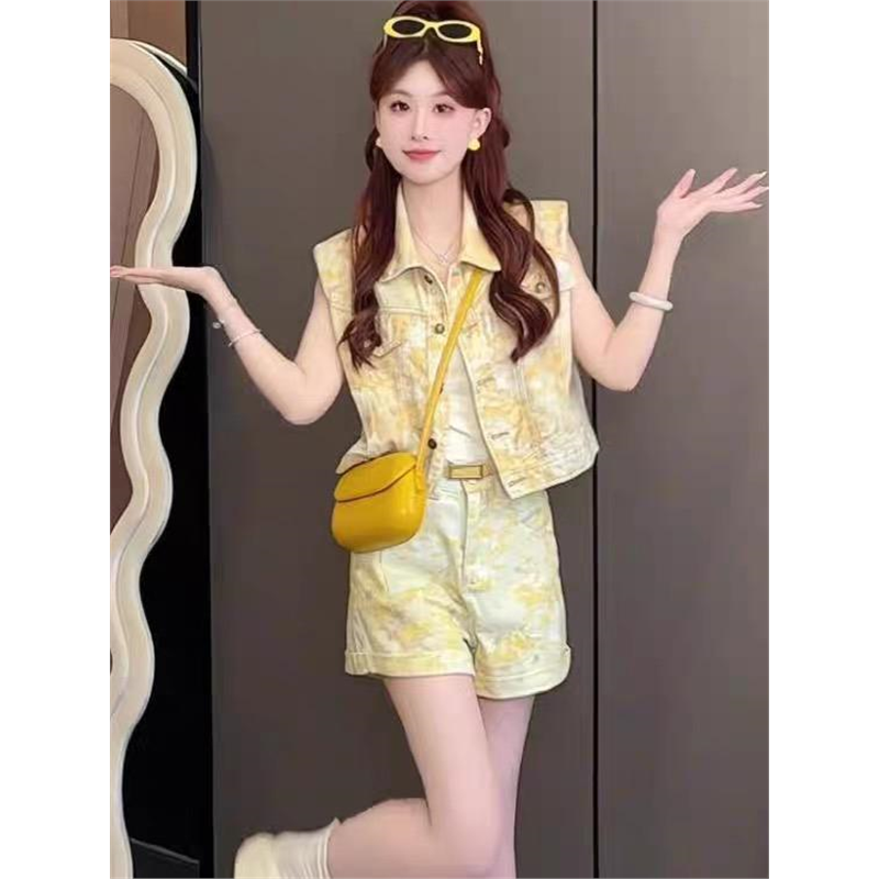 欧货辣妹风牛仔扎染套装女夏季新款马甲短裤时尚百搭减龄两件套