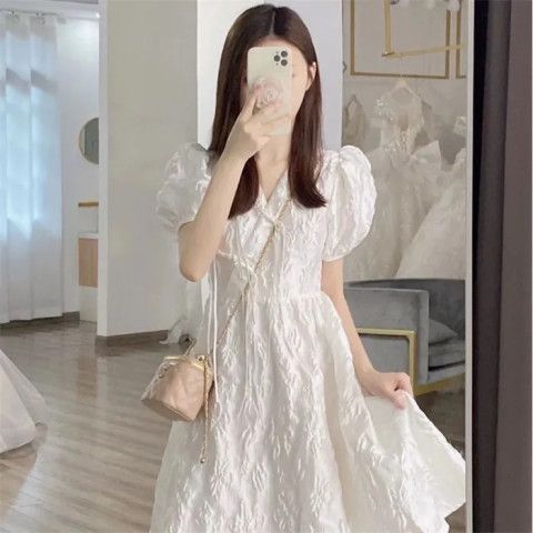 韩版设计感v领蝴蝶结连衣裙女夏季新款学生高腰泡泡袖中长款裙子