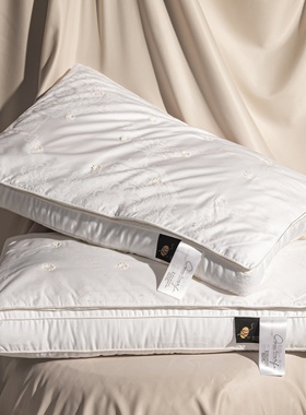 2025新款缎纹提花蚕丝枕枕头枕芯纯棉单人柔软白色灰色一对拍2个