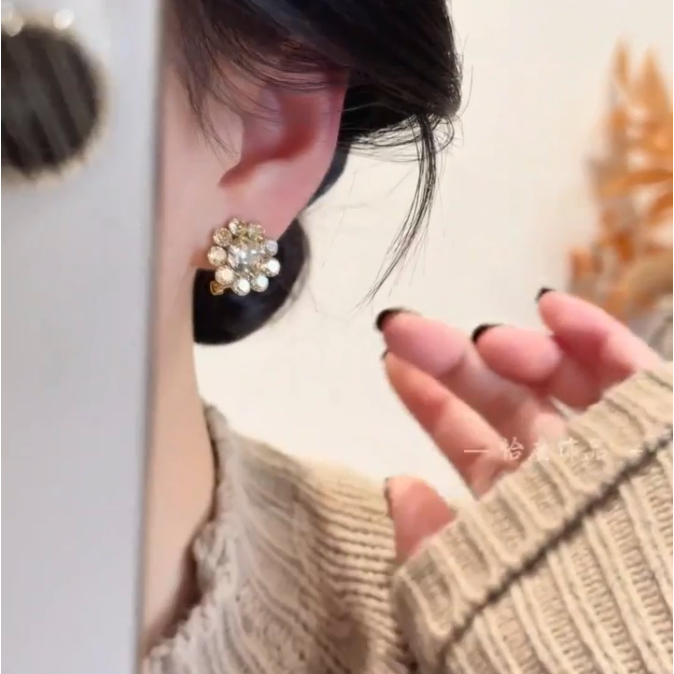 耳环2025新款爆款高级感银针镶钻珍珠耳钉圆形花朵轻奢气质耳饰