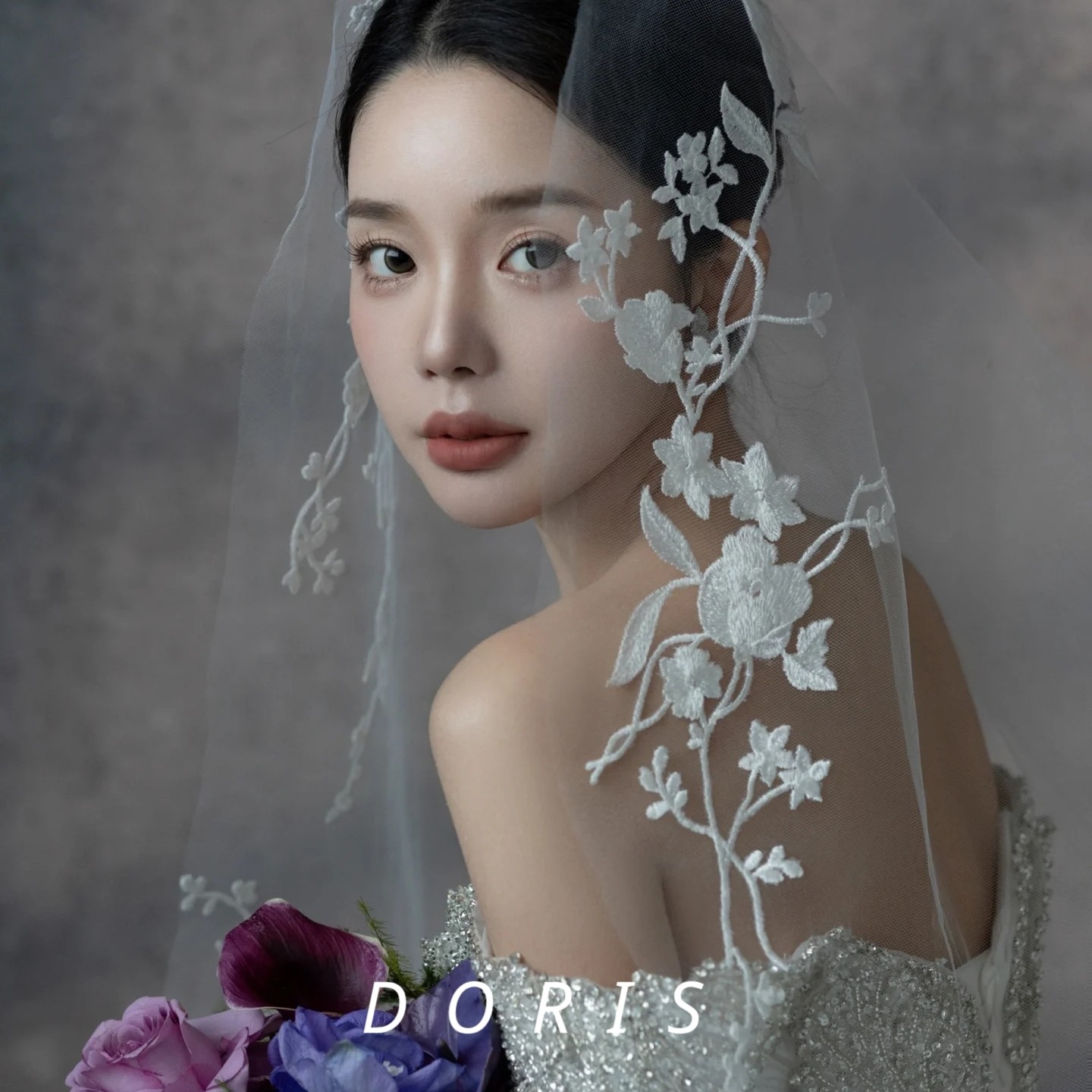新娘高级感头纱新款蕾丝花边唯美婚礼婚纱写真拖尾长款结婚头饰
