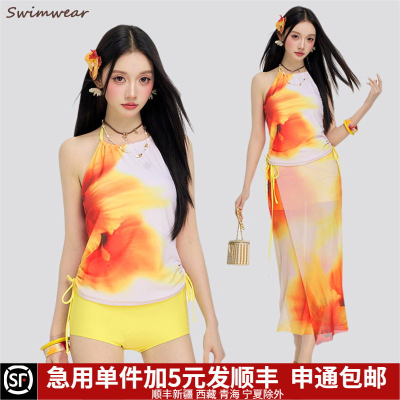 海边度假长裙泳衣女分体三件套保守遮肉显瘦2026新款高级感泡温泉
