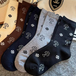 秋冬欧货十字架洋气百搭搭配网红羊绒韩版 中筒袜女 外穿搭配鲨鱼裤