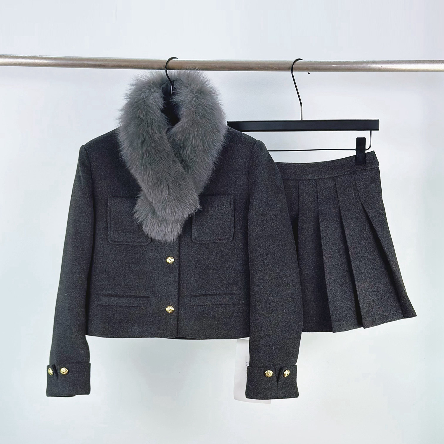 6788小香风狐狸毛领羽绒套装女秋冬时尚轻奢毛呢上衣半身裙两件套,女装/女士精品,时尚套装,淘宝优惠券,粉丝福利购,淘宝优惠卷