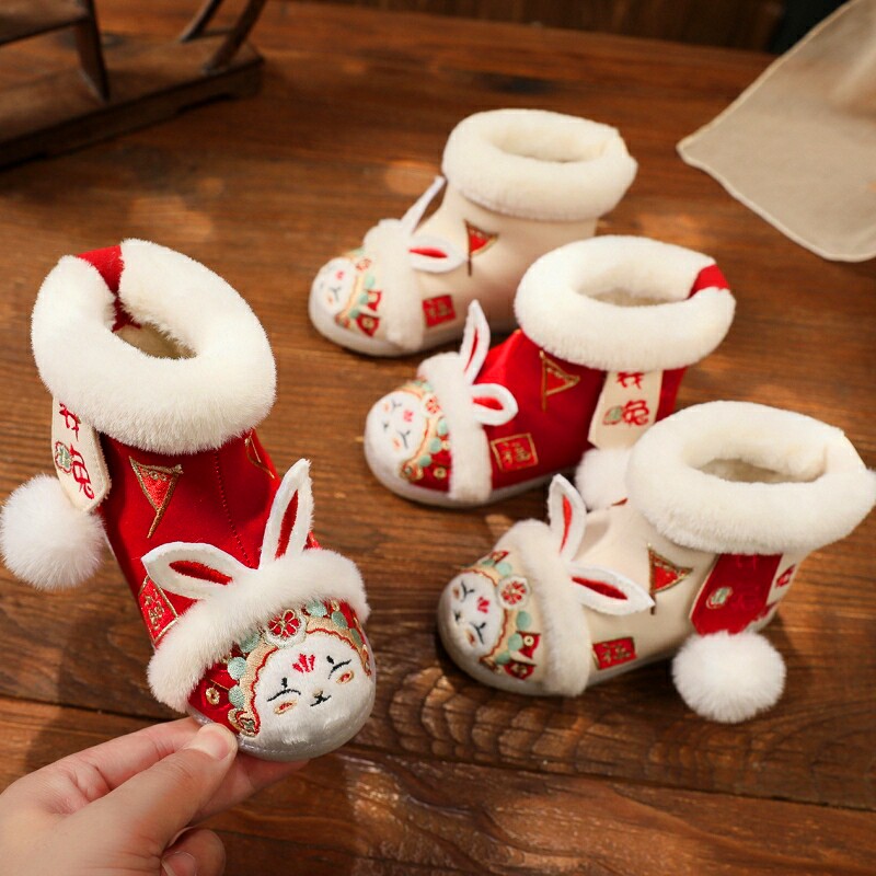 汉服鞋女童冬季新款加绒加厚棉靴子中国风儿童绣花布鞋钱兔拜年鞋
