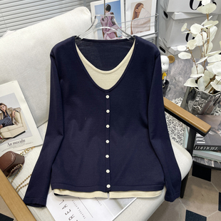 新款 秋季 假两件v领长袖 针织衫 洋气上衣 胡子叔大码 女胖mm时尚 女装