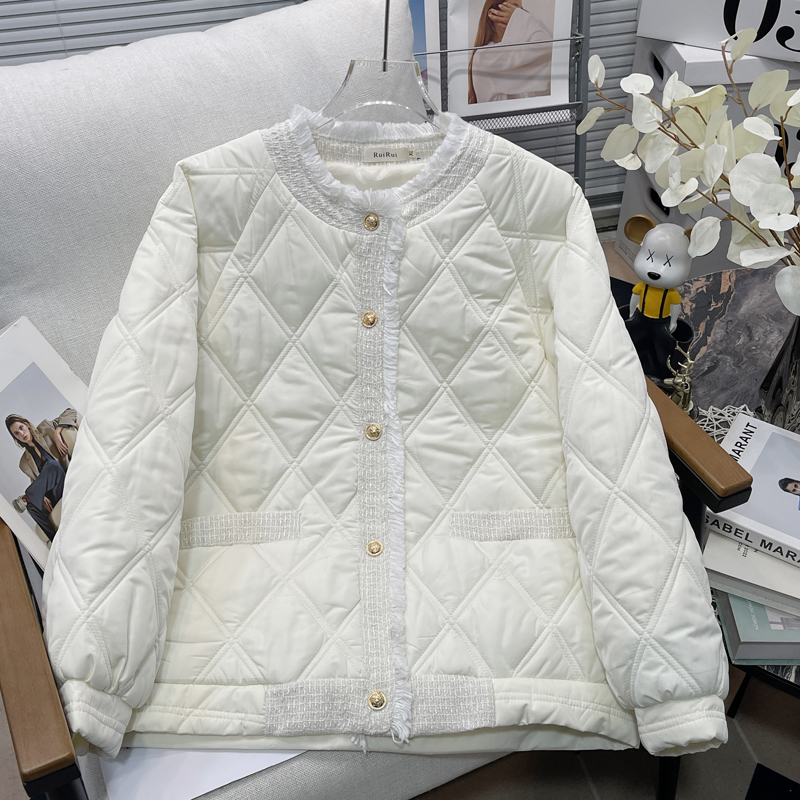 大码圆领小香风压花边棉衣女