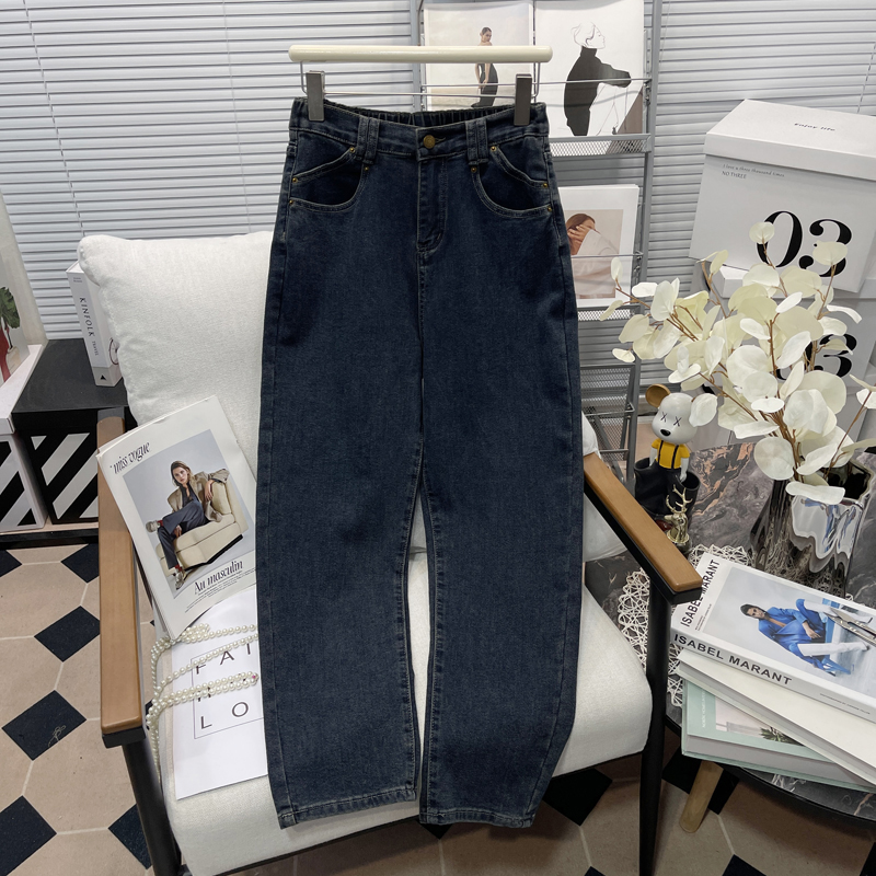大码女装磨毛显示直筒牛仔裤