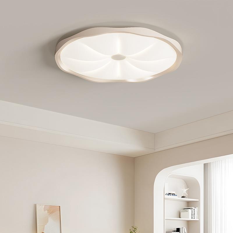 卧室灯温馨奶油风花形公主房灯2025新款简约吸顶灯护眼主卧房间灯