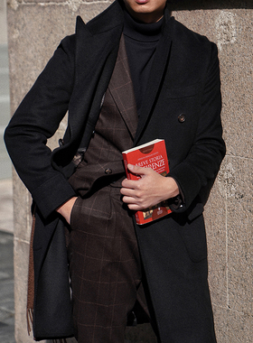 CM那不勒斯皇后经典优雅黑枪驳领半麻衬中长款马球大衣118