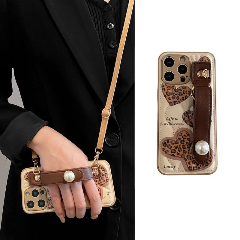 秋冬菱格羽绒服爱心豹纹珍珠腕带适用OPPOReno12Pro手机壳11高级10可背带9斜挎挂绳Find6X新款x5小众9pro软套