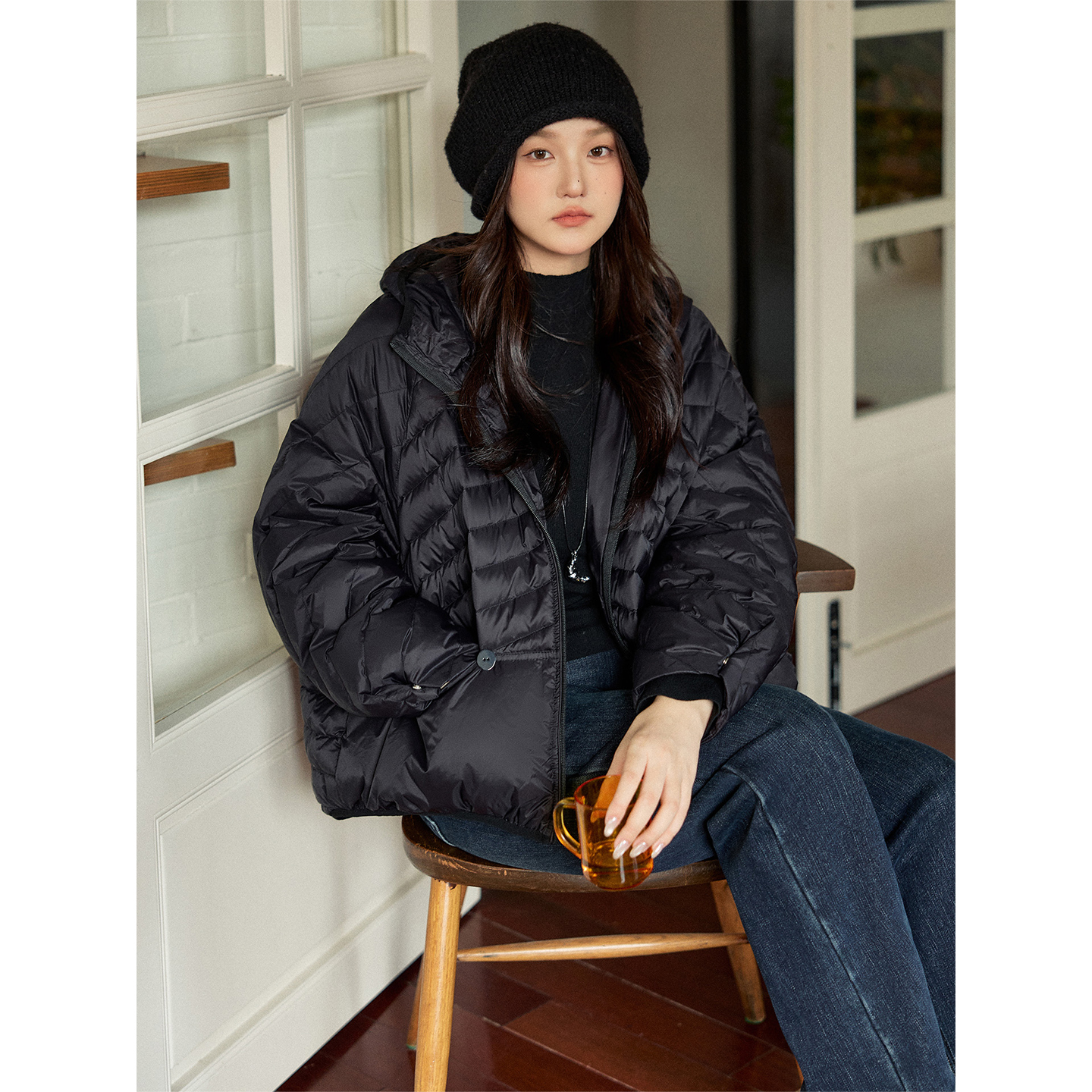 潘不卷12.08新品上新10:00AM纯色羽绒服+牛仔裤