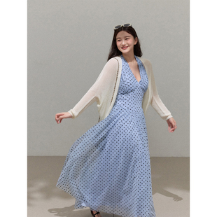 潘不卷大码女装微胖法式蓝色波点海边度假挂脖吊带连衣裙长裙春季