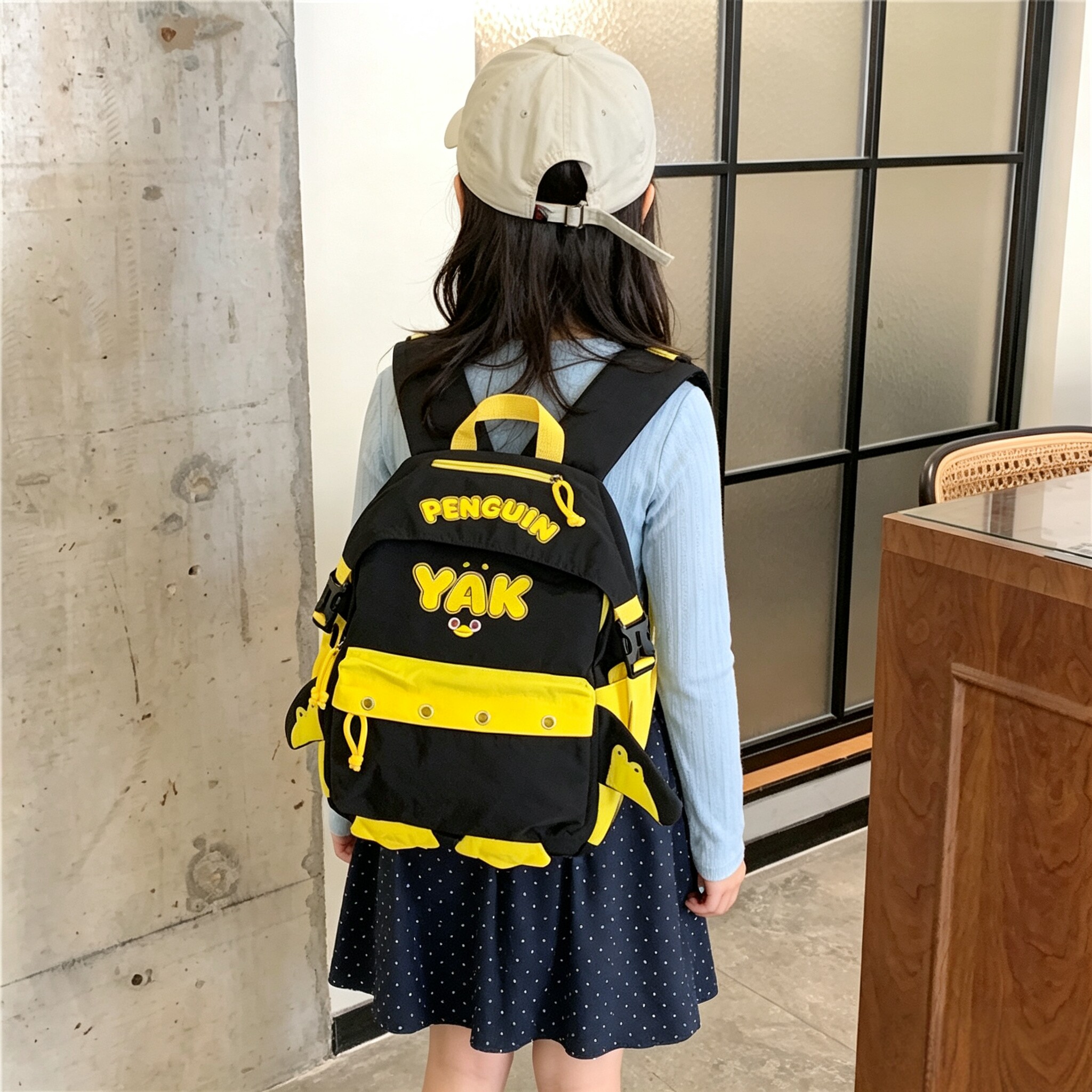 卡通企鹅儿童双肩包女孩可爱软萌出游背包男童幼儿园中大班书包潮