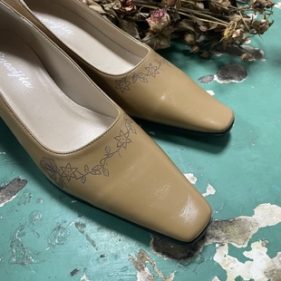 舒适低跟古着单鞋 Vintage 70年代流行经典 复古方头怀旧款 复刻版