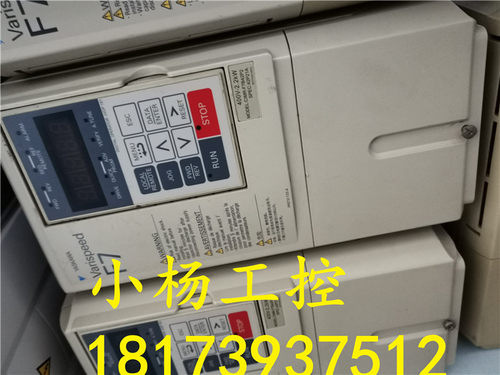 CIMR-F7B42P2安川拆机变频器 F7系列2.2KW 380V大量现货 功能包好