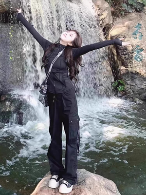 黑色防晒速干工装裤女2025夏薄款窄版登山裤小个子直筒束脚冲锋裤