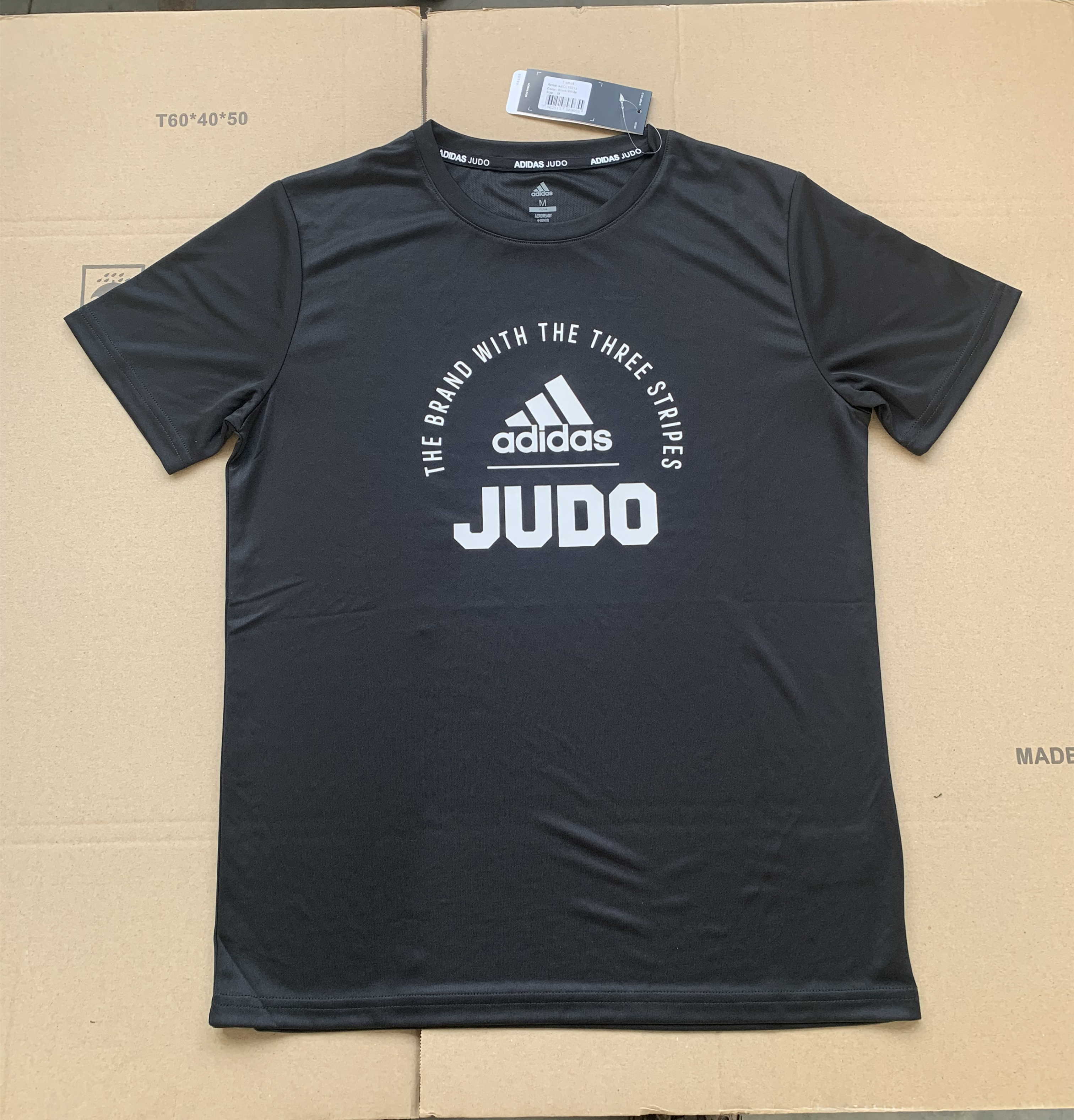 阿迪达斯短袖男女速干透气T恤