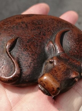 古玩铜器实心扭转乾坤俯牛摆件铜牛手把件镇纸压纸把玩茶宠摆件