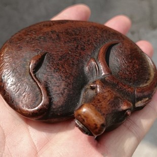 古玩铜器实心扭转乾坤俯牛摆件铜牛手把件镇纸压纸把玩茶宠摆件