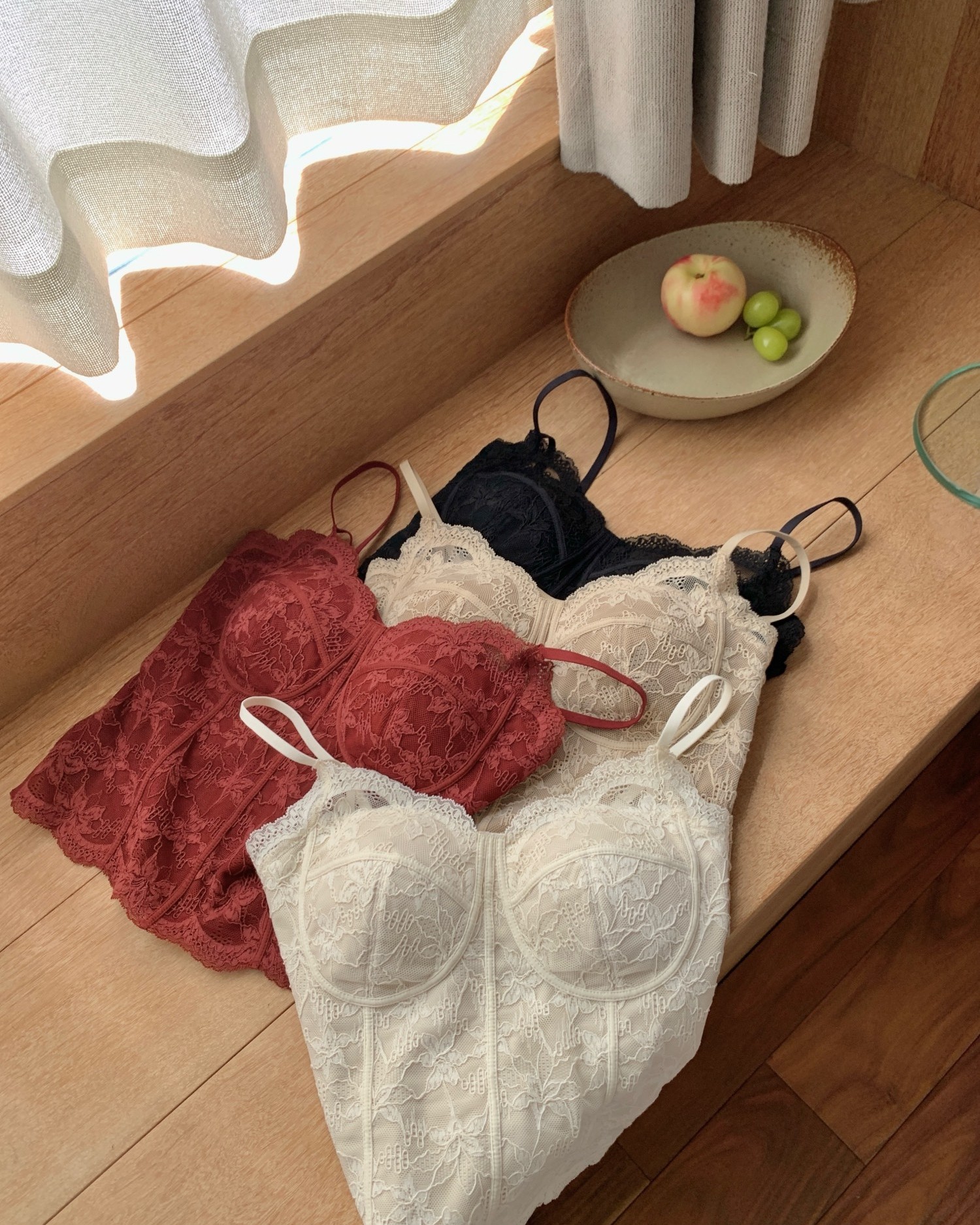 爆款6100#质量版法式骨线小吊带背心带胸垫性感辣妹V领内搭打底衣