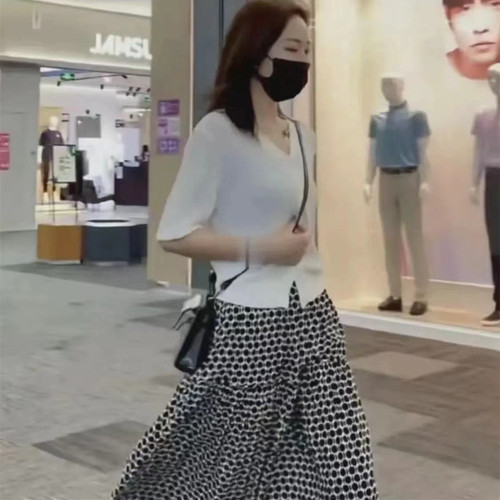 阿艳家网络服饰 AYJWLFS9313 阿艳家网络服饰 AYJWLFS9313