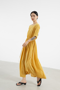 东方豆蔻春夏新款黄格子桑蚕丝真丝收腰裙子女式连衣裙长裙