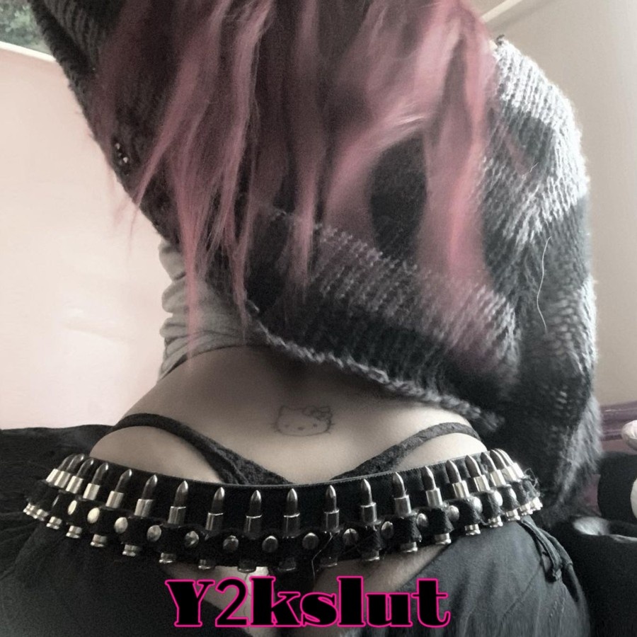 欧美ins外贸赛博朋克哥特小众个性y2k亚文化子弹头铆钉腰带皮带