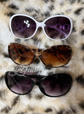 Circle framed vintage 2000s y2k style sunglasses 复古太阳镜