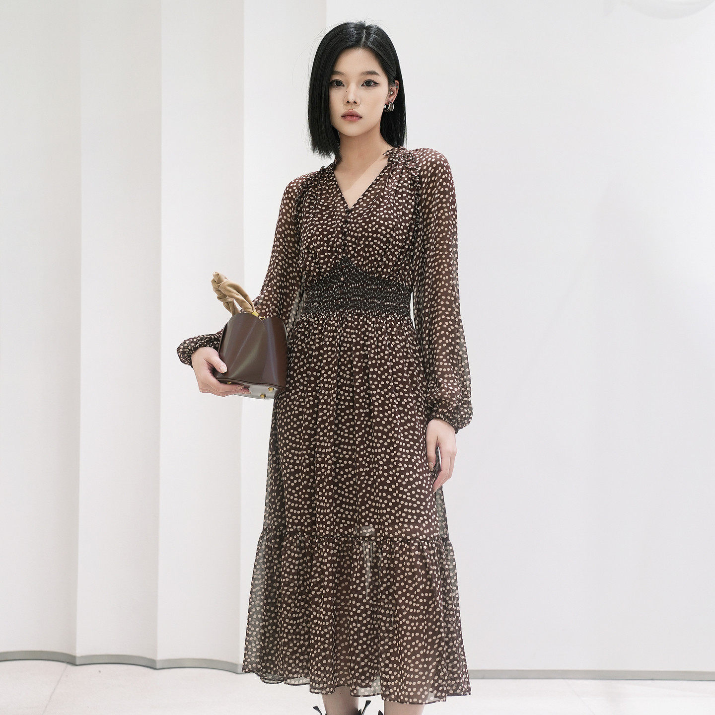 曼娅奴女装2026春季新款法式印花收腰显瘦长袖连衣裙MQ14DC624
