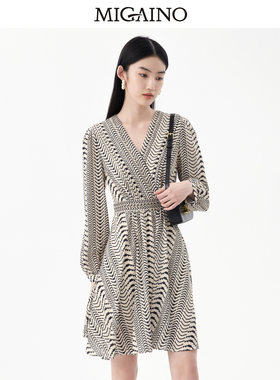 Migaino曼娅奴气质连衣裙女2023春季新款法式印花茶歇裙MN32DC040