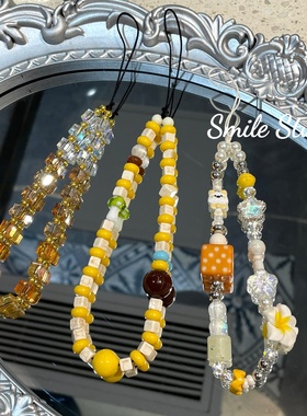 暖黄色INS短款高级水晶花甜美钥匙扣挂绳挂链手机链闺蜜CCD相机女