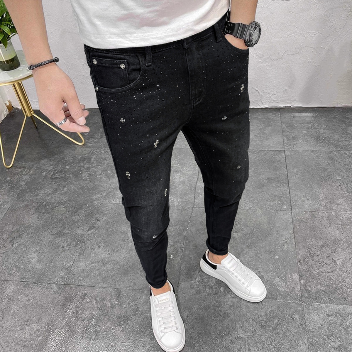潮男个性烫钻牛仔裤男黑色潮牌修身九分裤夏薄款潮流小脚韩版长裤