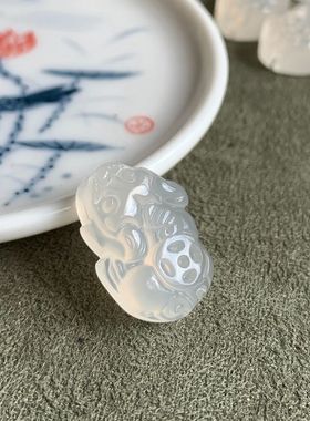 玉阅珠宝冰种玛瑙玉髓貔貅吊坠