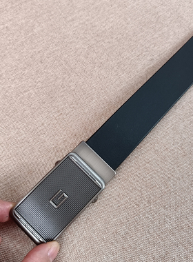 深色滚轴自动扣手工皮带定制商务