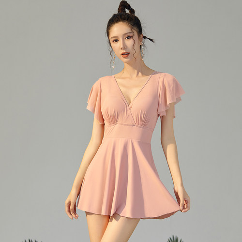显白显瘦皮粉色连体绝美海边泳装