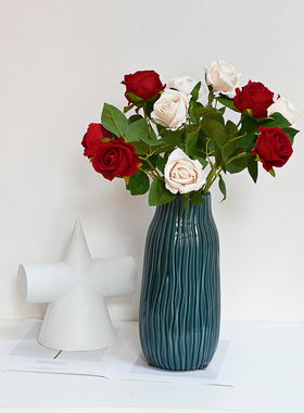 办公室餐桌单只玫瑰假花仿真花束单摆设客厅插花卧室单支桌面结婚