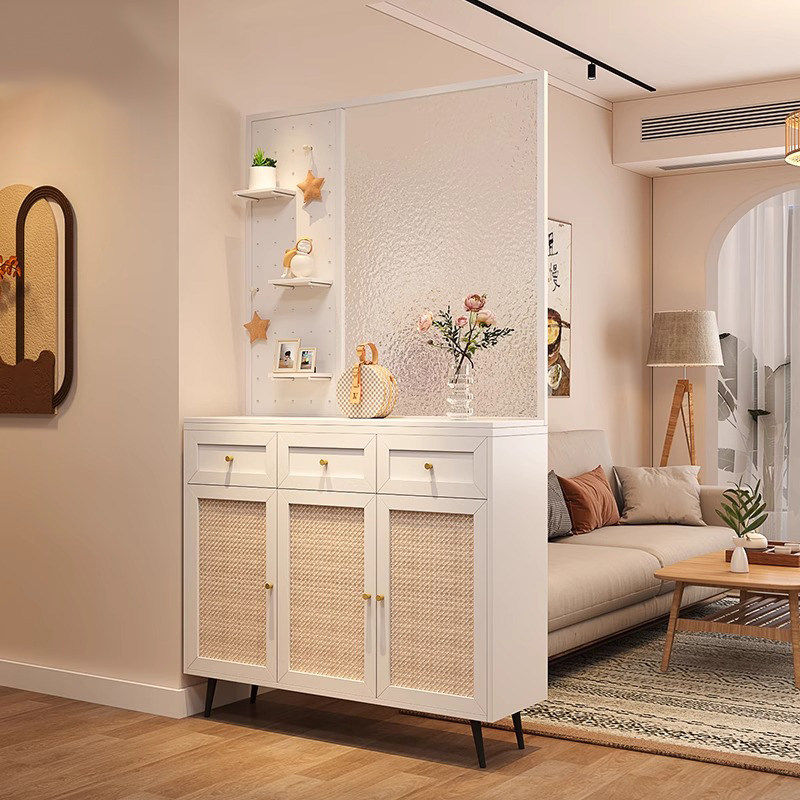 玄关柜入户正对门客厅屏