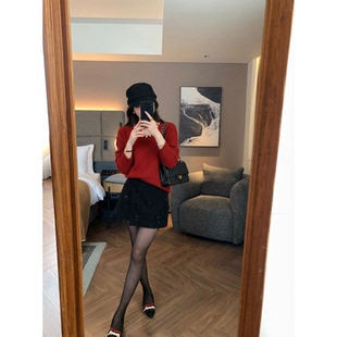 2026秋冬新款毛呢半身裙女高腰显瘦黑色钉珠短裙小众包臀裙