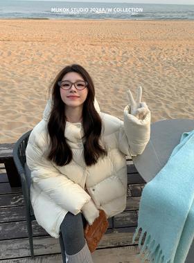 超好看年轻款羽绒服2025新款超轻90白鸭绒小火炉女冬小个子面包服