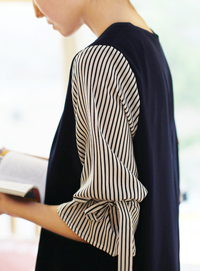 复古宽松2025通勤小清新气质连衣裙女夏冷淡风裙子夏女新款夏季