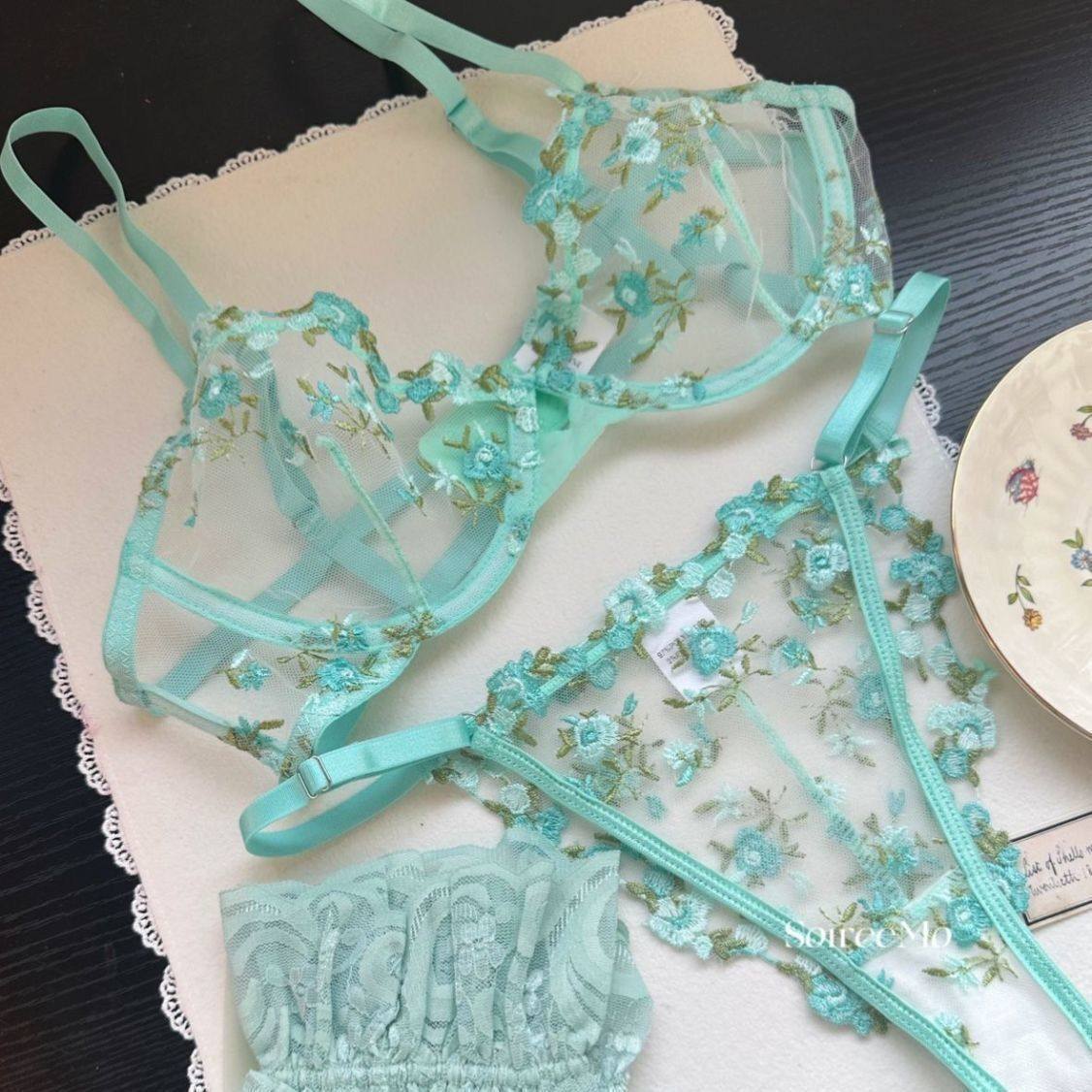 新款法式刺绣蕾丝内衣女套装薄款网纱无海绵大胸显小软钢圈文胸罩,女士内衣/男士内衣/家居服,文胸,淘宝优惠券,粉丝福利购,淘宝优惠卷