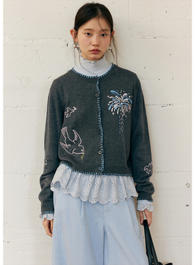 BLUEerror 小鸟刺绣烟花图案短款针织开衫女撞色慵懒软糯毛衣春季
