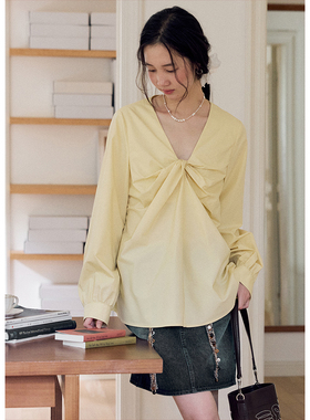 BLUEerror 宽松扭结v领显瘦黄色长袖衬衫女法式气质慵懒衬衣秋季
