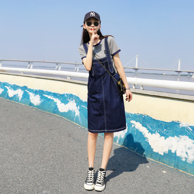 工装牛仔背带裙女夏季2023新款洋气减龄显瘦小个子连衣裙两件套装